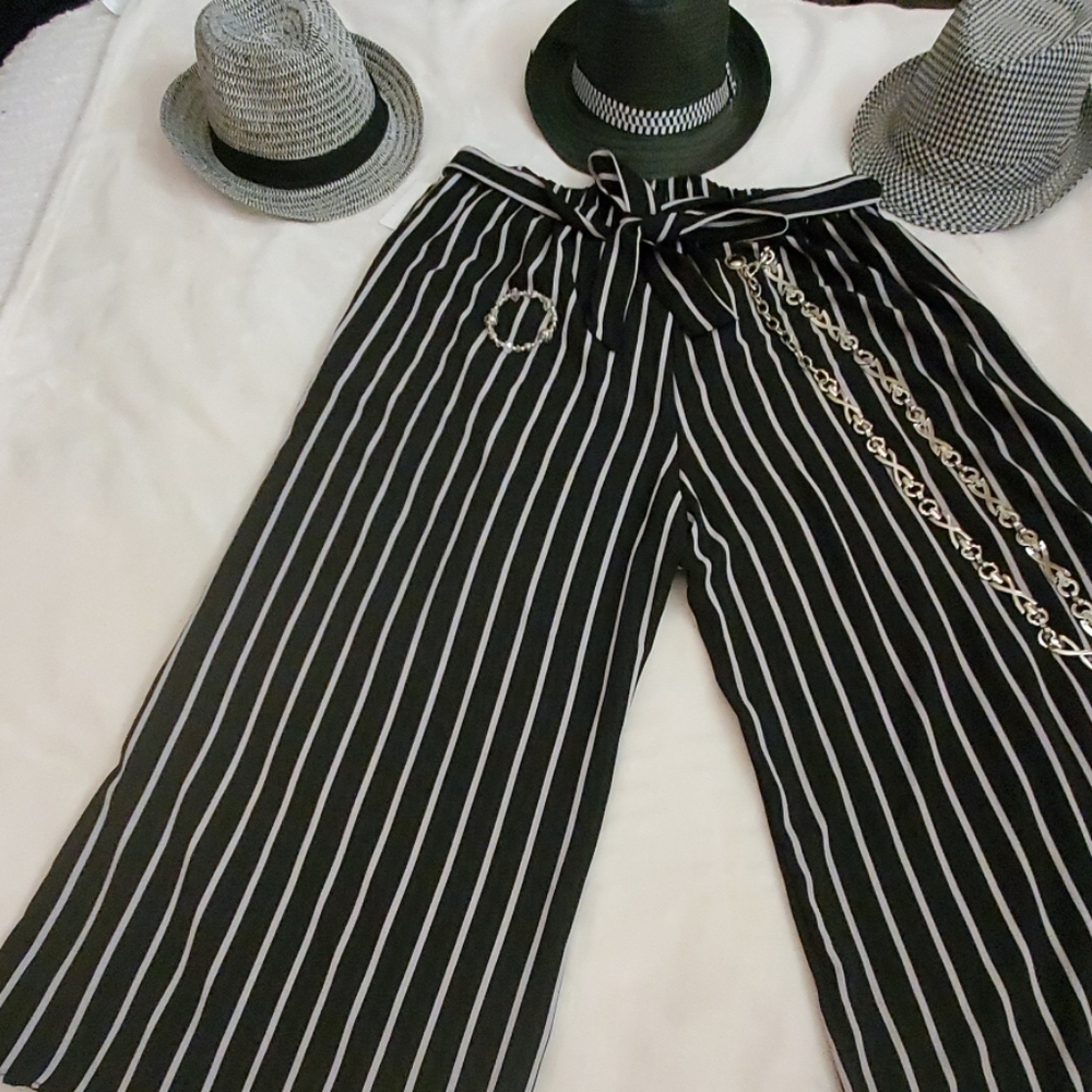 Knee  Length pants
